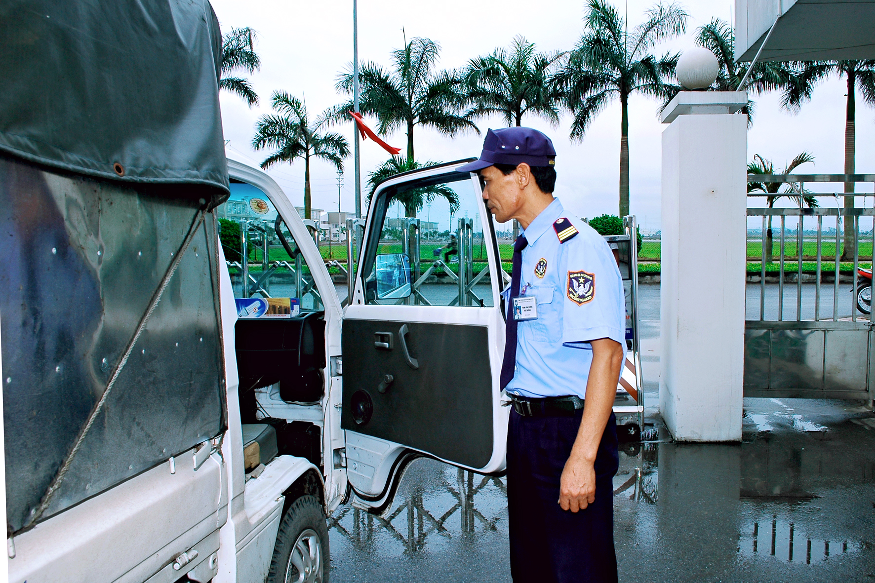 protection of escorts, escort services protect goods